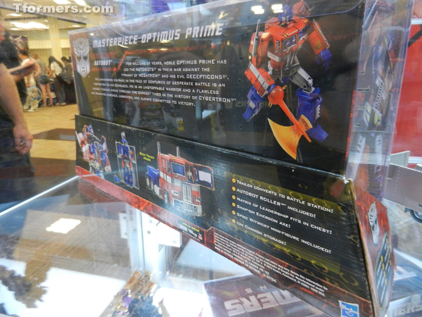 Masterpiece Optimus Prime Roller Spike  (28 of 103)